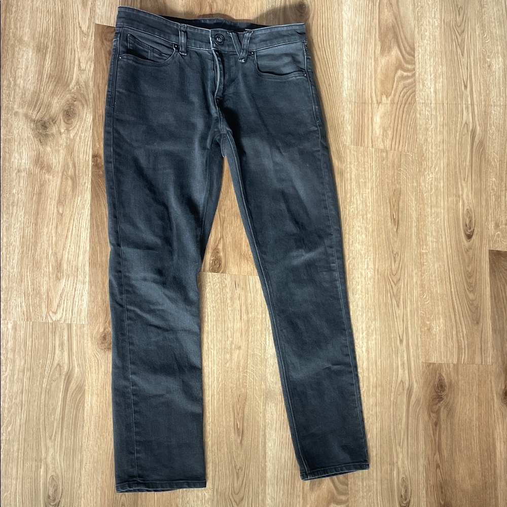 Volcom Men's Charcoal Black Slim Straight Jeans - sz 30